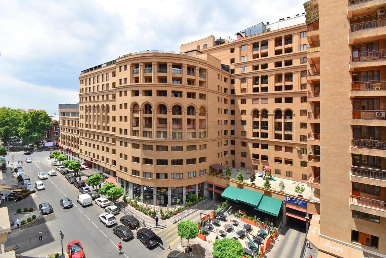 Armenak Apartment 5-Комнатная Ereván Exterior foto