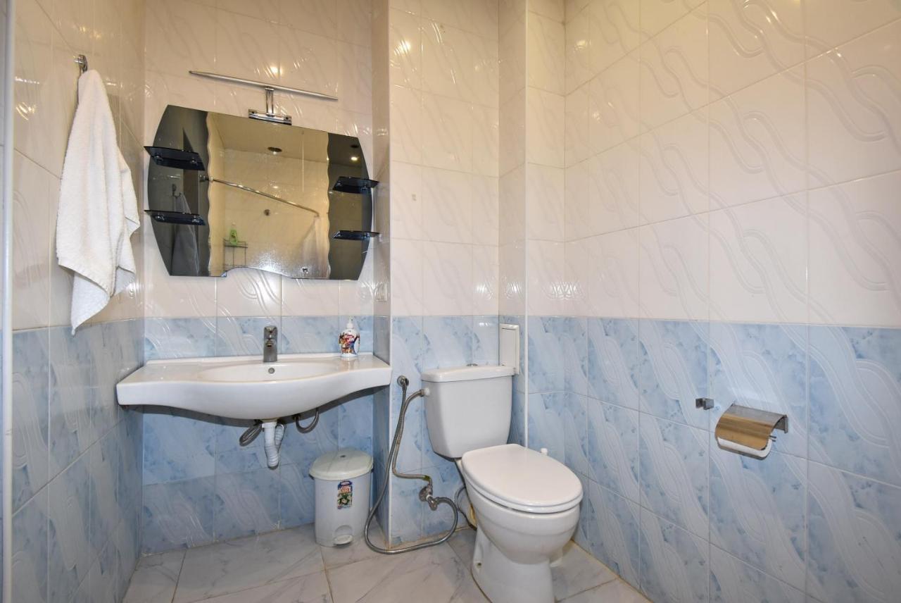 Armenak Apartment 5-Комнатная Ereván Exterior foto