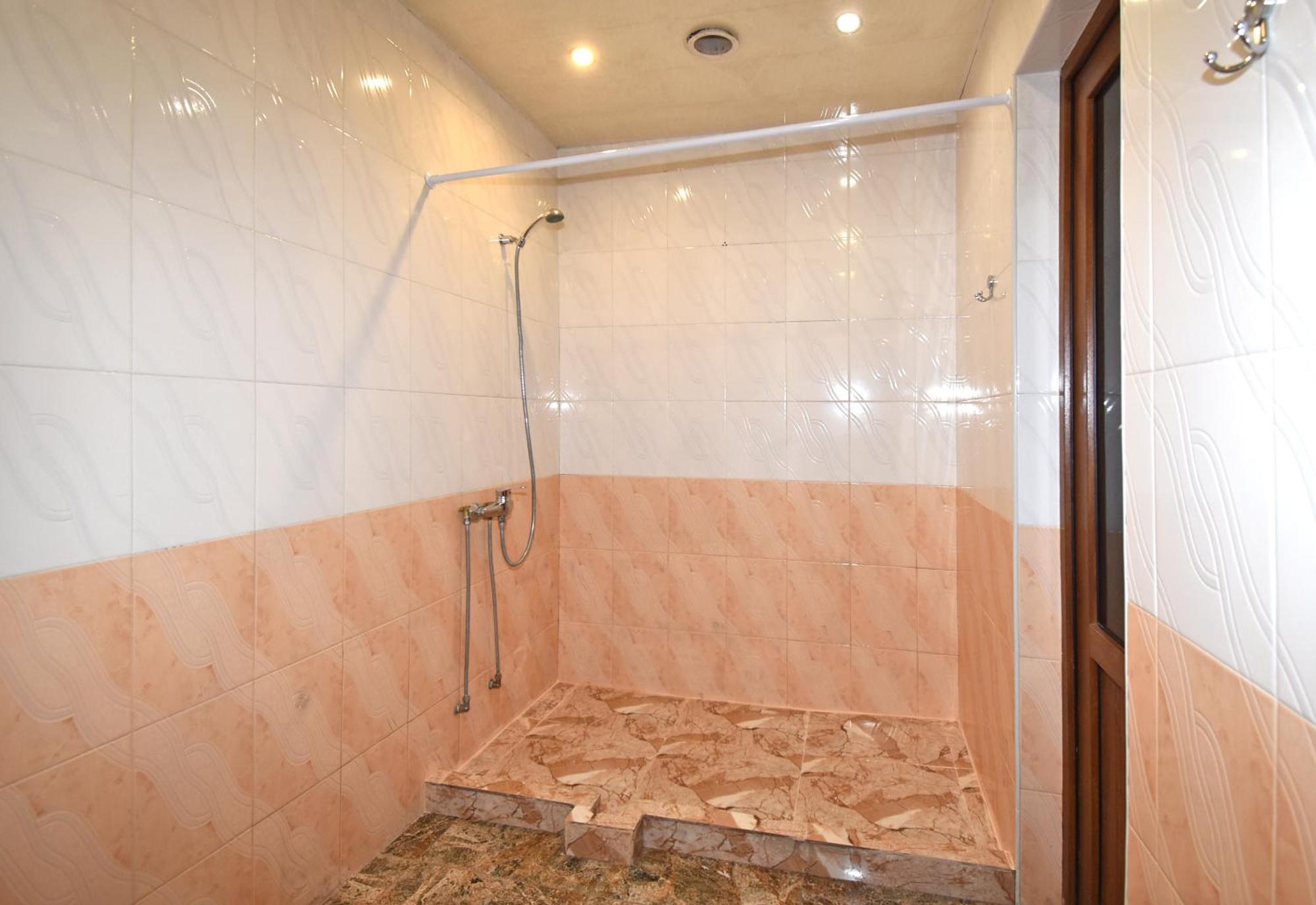 Armenak Apartment 5-Комнатная Ereván Exterior foto