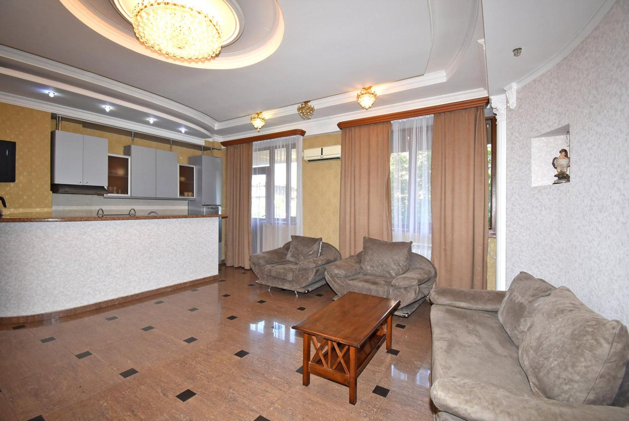 Armenak Apartment 5-Комнатная Ereván Exterior foto